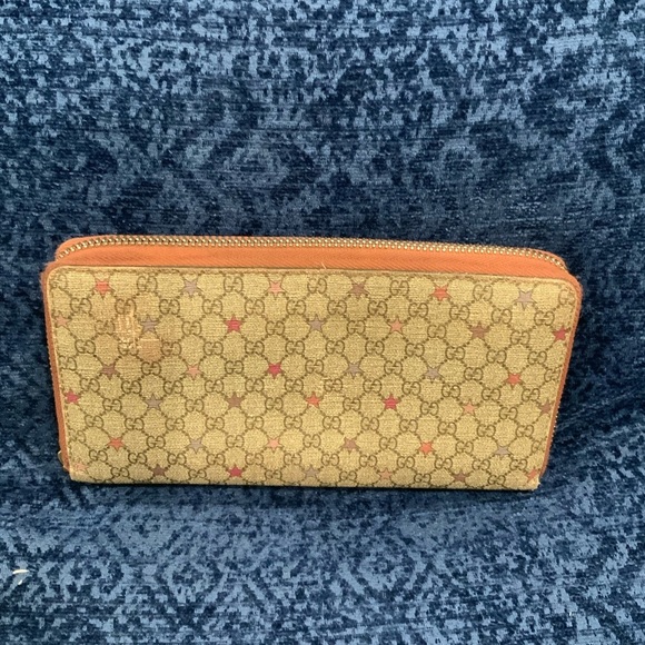 Micro GG Supreme Stars round zip wallet. - Picture 7 of 14